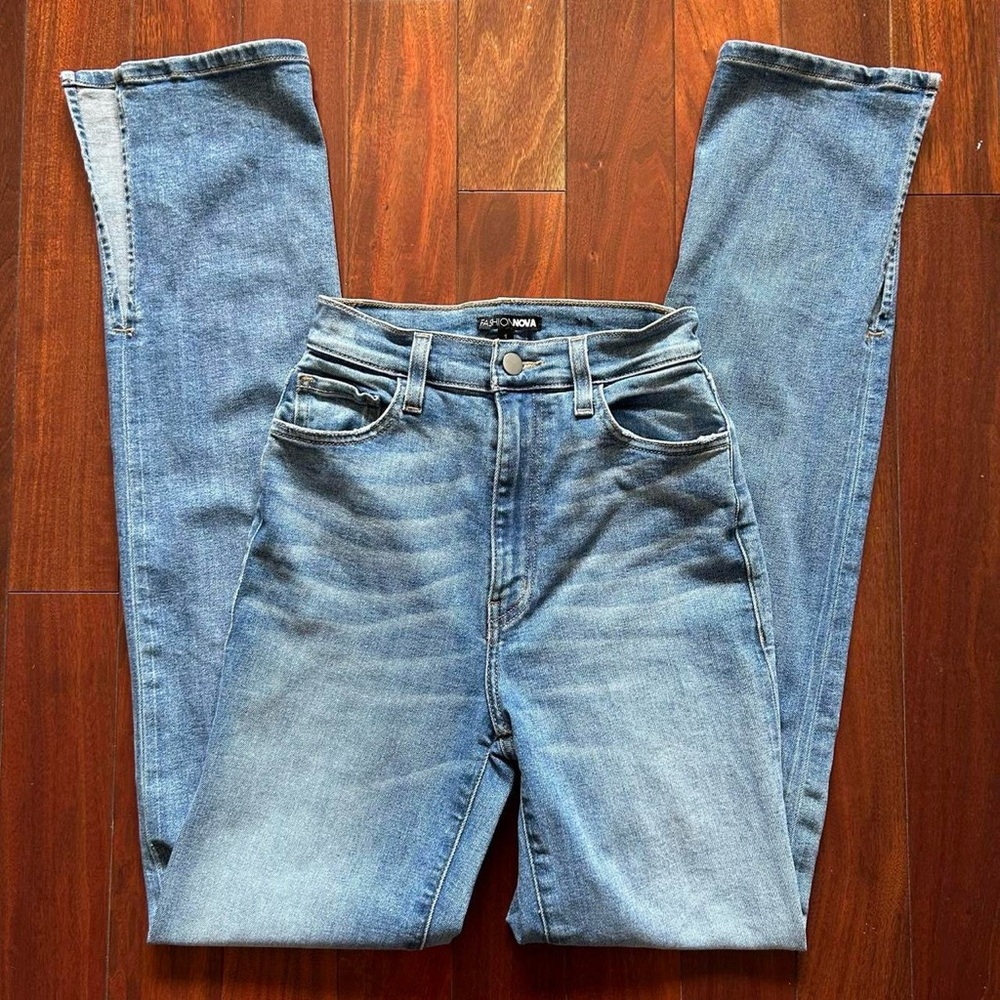 High-waisted blue denim jeans